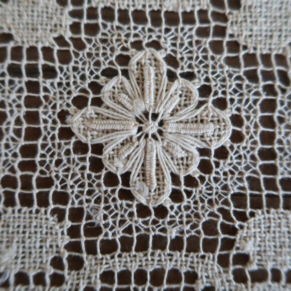 Four 1940's Early Chinese Made Darned Lace Placemats - Picture 3 of 6